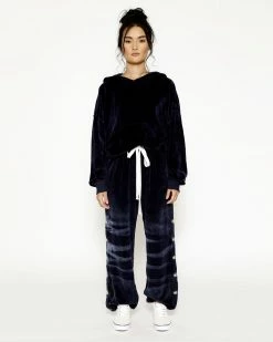 BOYS LIE X Velour Hoodie Crop -Boys Lie Sales Store 4O7A1069r