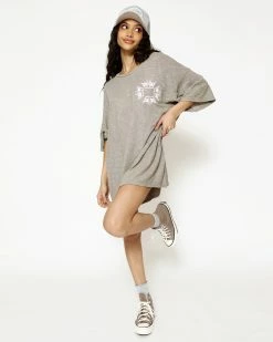 BOYS LIE X Shoot Your Shot Boyfriend Tee 26 BOYS LIE X Shoot Your Shot Boyfriend Tee -Boys Lie Sales Store 4O7A2378bcopy