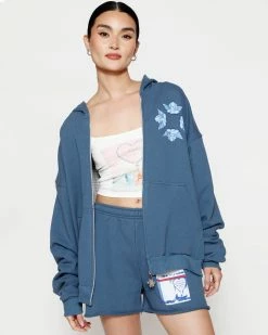 BOYS LIE X No Smoke Zip-Up Boyfriend Hoodie -Boys Lie Sales Store 4O7A2810 af761141 ad25 40ef 836c 91ca9ae020e3