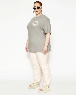 BOYS LIE X Shoot Your Shot Boyfriend Tee 22 BOYS LIE X Shoot Your Shot Boyfriend Tee -Boys Lie Sales Store 4O7A3208b 496d84c8 c8be 4a94 88b1 464cb5fe264d