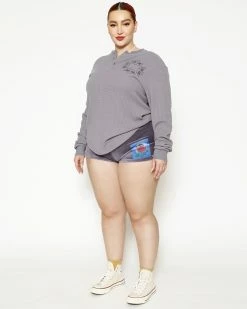 BOYS LIE X Let It Grow Velour Shorts 31 BOYS LIE X Let It Grow Velour Shorts -Boys Lie Sales Store 4O7A3347