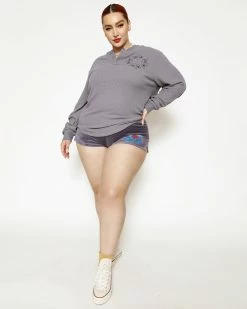 BOYS LIE X Let It Grow Velour Shorts 27 BOYS LIE X Let It Grow Velour Shorts -Boys Lie Sales Store 4O7A3352