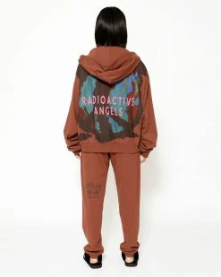 BOYS LIE X Radioactive Angels Remix Sweatpants 17 BOYS LIE X Radioactive Angels Remix Sweatpants -Boys Lie Sales Store 4O7A8805 35271d8f e79b 4162 b41e f5cac45b9955