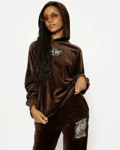 BOYS LIE X Time Will Tell Velour Hoodie -Boys Lie Sales Store 4O7A9178rcopy 997d6002 834e 49b6 bab9 8267e7a7b074