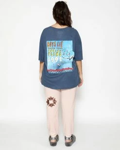 BOYS LIE X World Tour Boyfriend Tee 23 BOYS LIE X World Tour Boyfriend Tee -Boys Lie Sales Store 4O7A9285