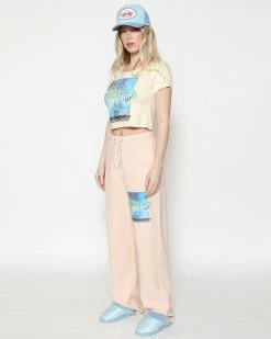 BOYS LIE X World Tour Crop Tee 16 BOYS LIE X World Tour Crop Tee -Boys Lie Sales Store 4O7A9383 ad615346 0e64 413e a7d1 6eef655ec960