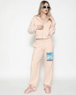 BOYS LIE X World Tour Sweatpants -Boys Lie Sales Store 4O7A9670 f161fa7f e525 4734 8687 44d002769f18